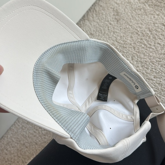 Hat - Picture 4 of 5